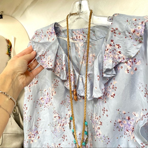 Boho Vintage Silk ruffled blouse w prairie/floral lavender country feel - Picture 4 of 9